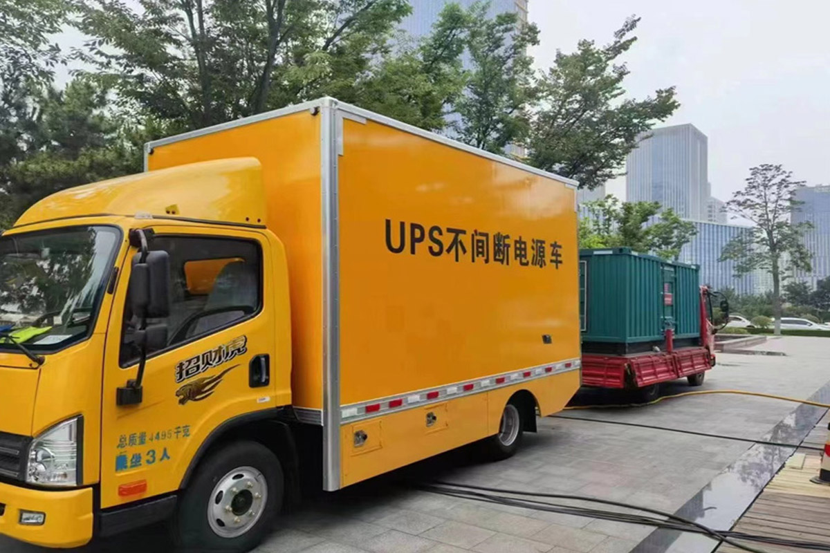 苏尼特左发电机租赁施工现场