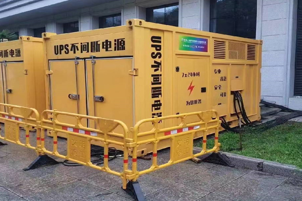 苏尼特左发电机租赁施工现场